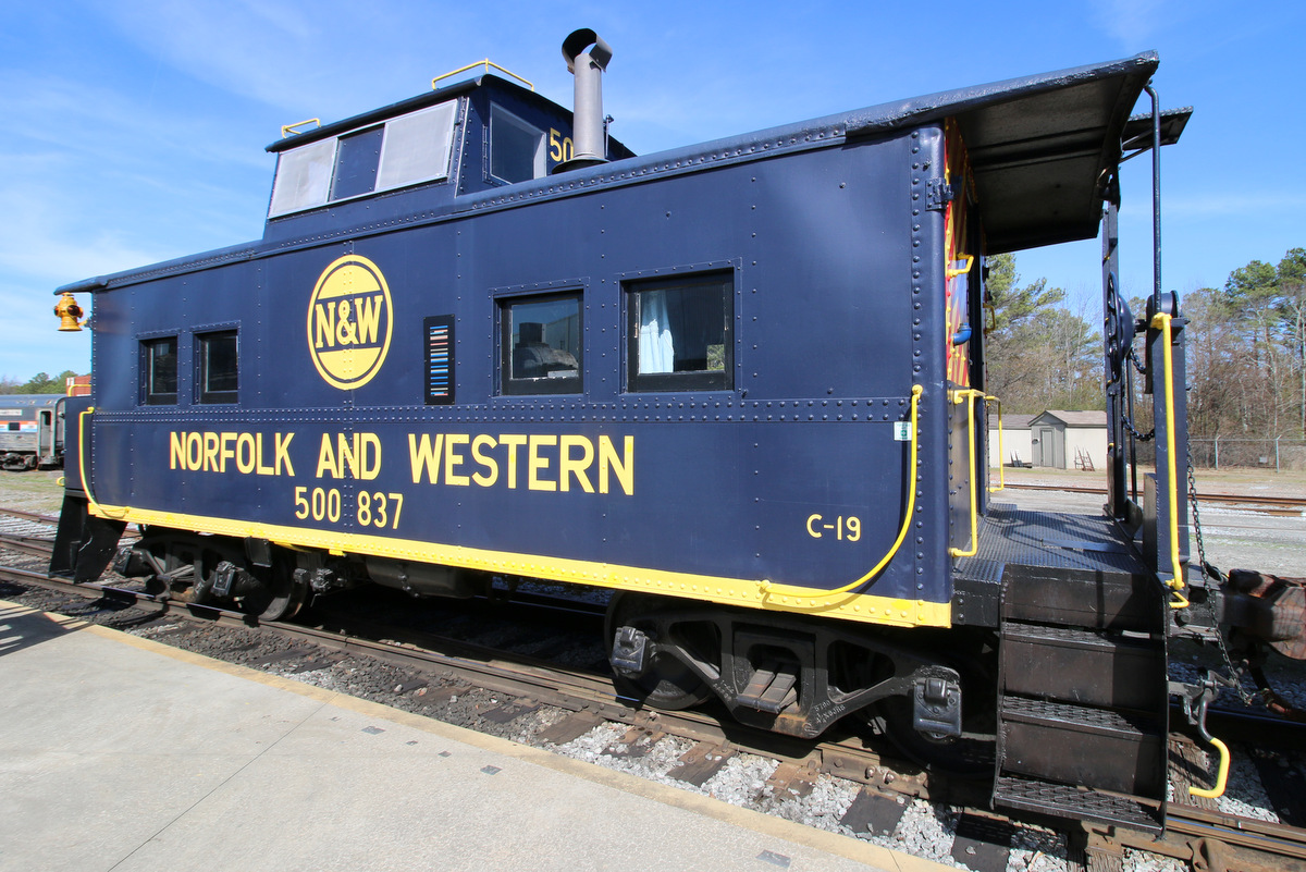 Caboose railroad trains shops